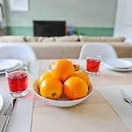 アパート Gin O'clock In - By Misha's Place 3a リスボン
