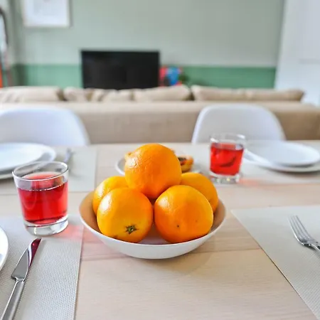 Apartment Gin O'clock In - By Misha's Place 3a Lisbon