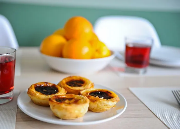 Gin O'clock In - By Misha's Place 3a Apartment Lisbon